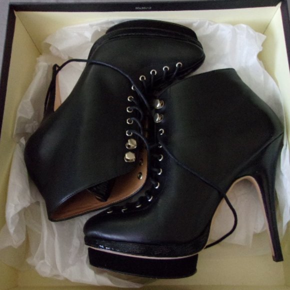 Ann Taylor Lace Up Platform Boot - Picture 2 of 12